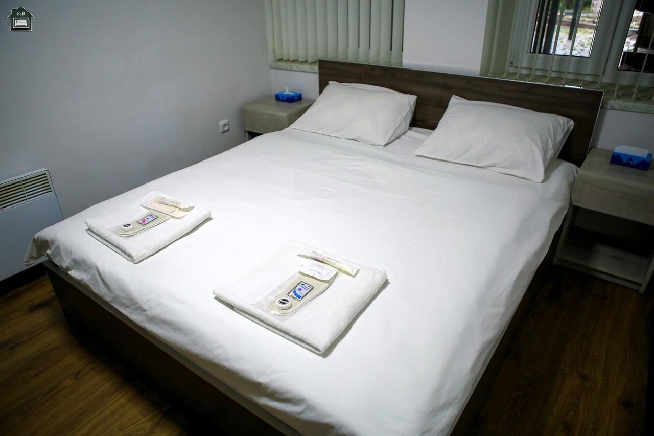 Отели типа «постель и завтрак» Guest House in Gumri Гюмри-45