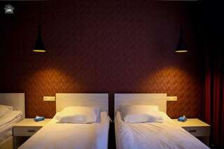 Отели типа «постель и завтрак» Guest House in Gumri Гюмри Двухместный номер с 2 отдельными кроватями-1
